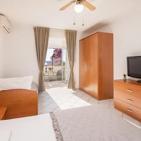 Polaris Apartamento Baška Voda